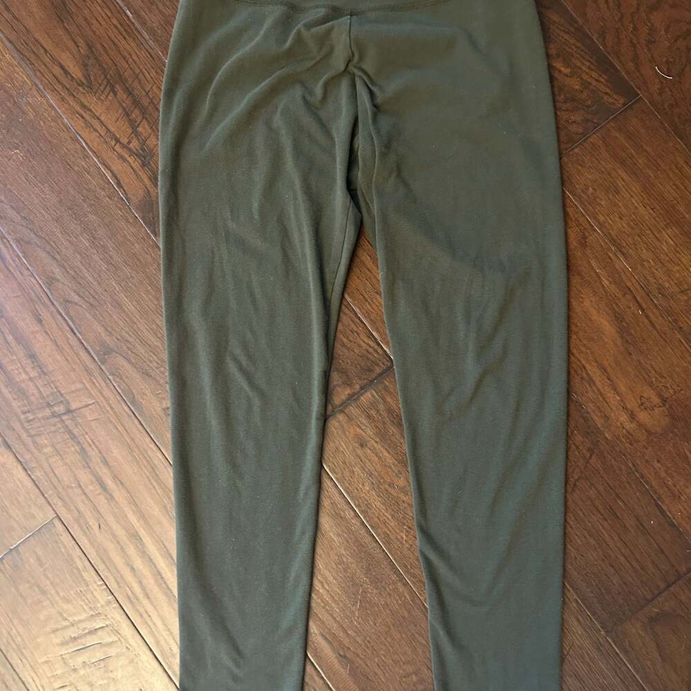 Offline Real Me High Rise Green Leggings